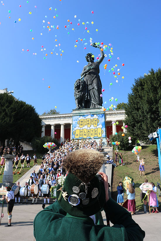 Luftballons (©Foto. Martin Schmitz)